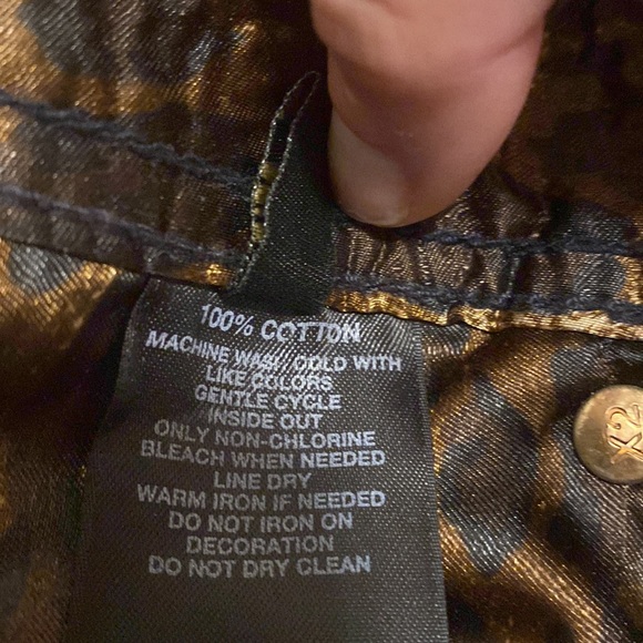 Denim Skirt w/ POCKETS - Picture 10 of 12